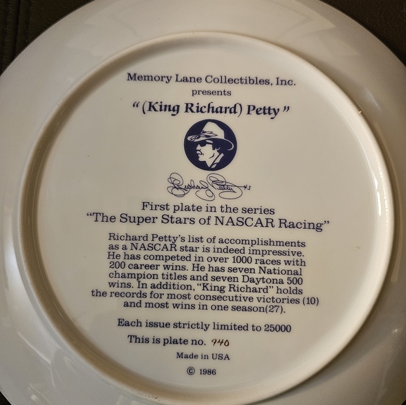 Richard Petty Collectors Plate - Picture 3 of 3